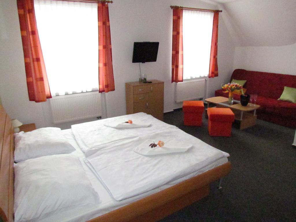 Penzion Oregano Třeboň Exterior foto
